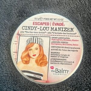 The balm Cindy-Lou manizer highlighter